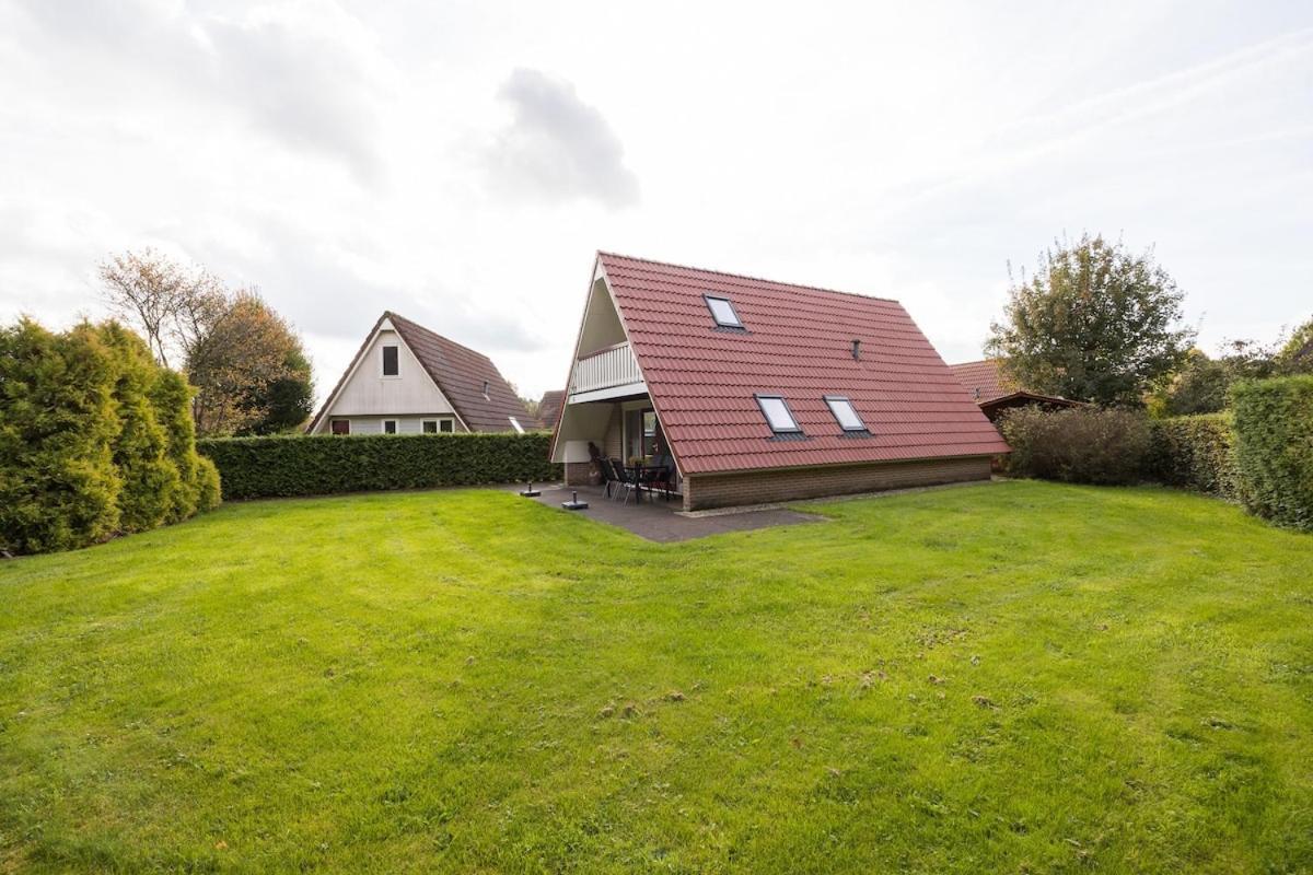 Kleine Zanglijster I Prachtig Huisje Nabij Bosrand Zwiggelte Buitenkant foto