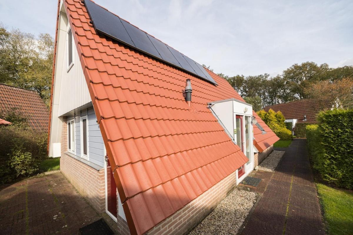 Kleine Zanglijster I Prachtig Huisje Nabij Bosrand Zwiggelte Buitenkant foto