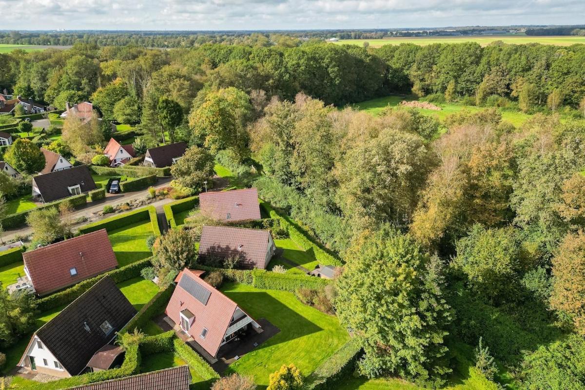 Kleine Zanglijster I Prachtig Huisje Nabij Bosrand Zwiggelte Buitenkant foto